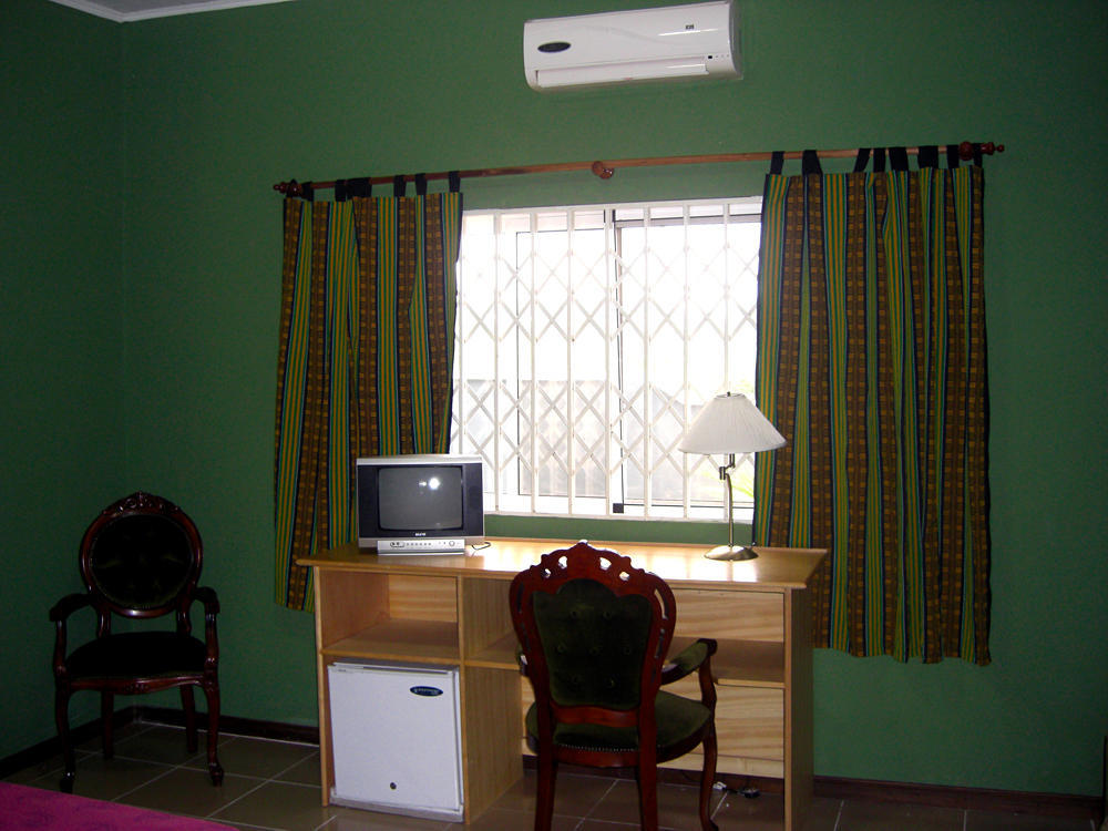 Jamaica Inn Guest House Botianaw 객실 사진