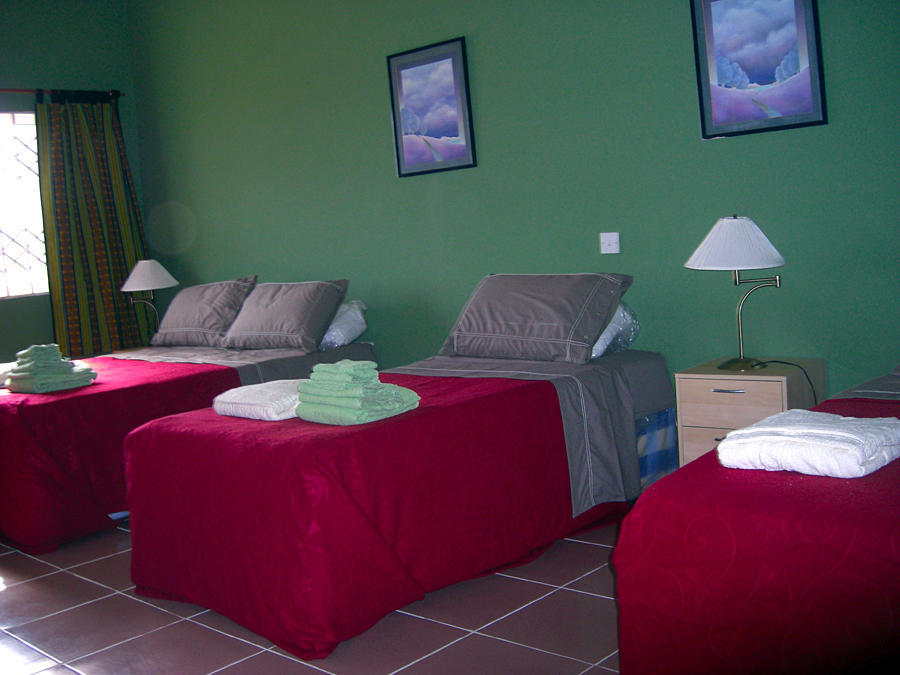 Jamaica Inn Guest House Botianaw 객실 사진